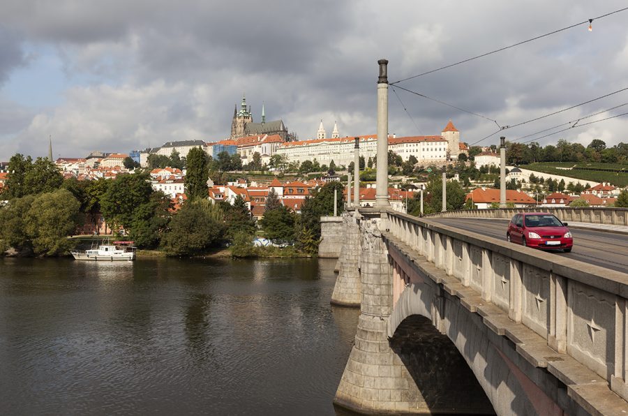 Mánesův most