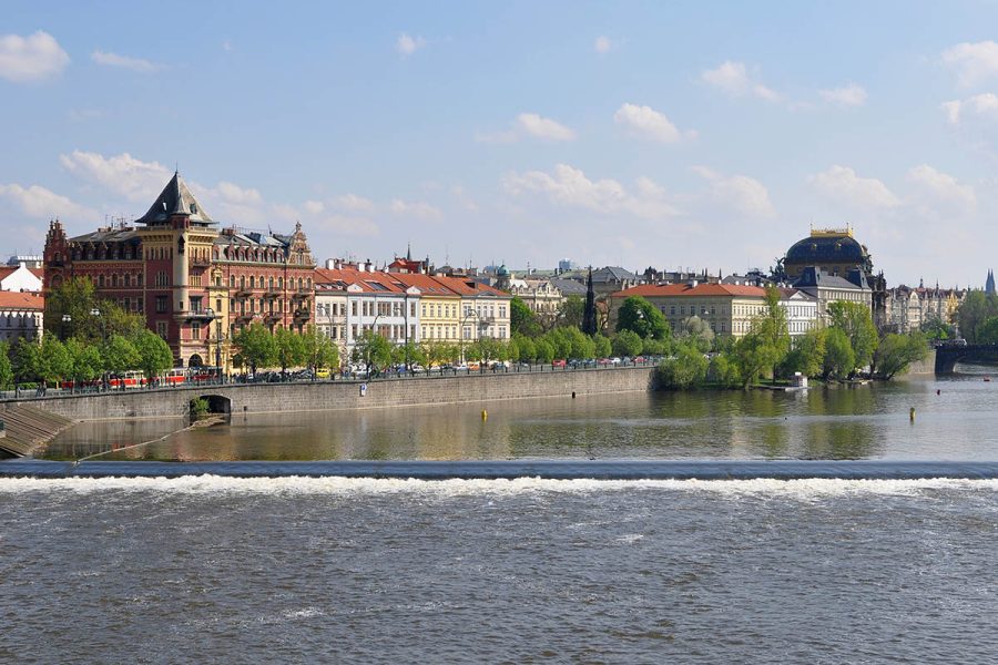 Staroměstský jez